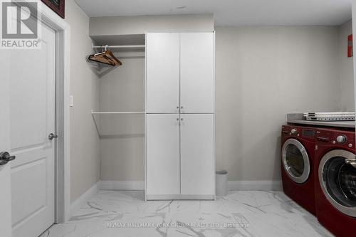 18 Todd Drive, Barrie, ON - Indoor Photo Showing Laundry Room