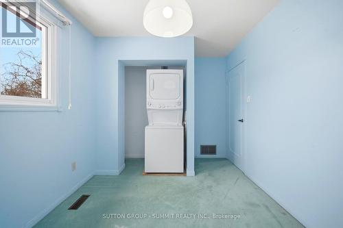 506 Petticoat Lane, Pickering, ON - Indoor Photo Showing Laundry Room