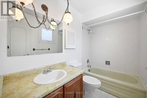 506 Petticoat Lane, Pickering, ON - Indoor Photo Showing Bathroom