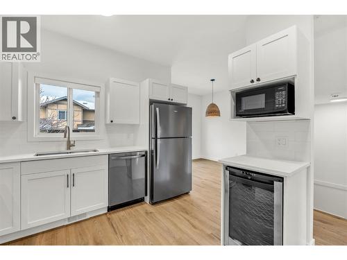 48 Galt Avenue Unit# 105, Penticton, BC - Indoor Photo Showing Kitchen