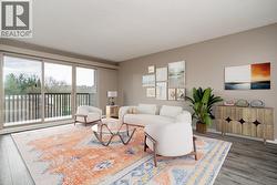 319 9847 MANCHESTER DRIVE  Burnaby, BC V3N 4P4