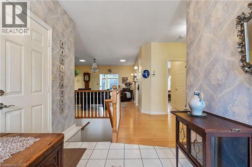 5114 Meadowood Lane, Beamsville, ON - Indoor Photo Showing Other Room