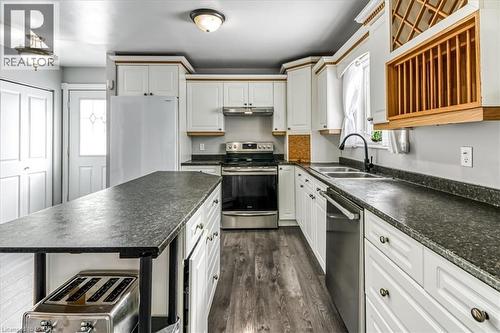 2088 Pilon Street, Chelmsford, ON - Indoor Photo Showing Kitchen With Double Sink With Upgraded Kitchen