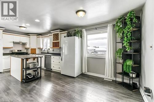 2088 Pilon Street, Chelmsford, ON - Indoor Photo Showing Kitchen
