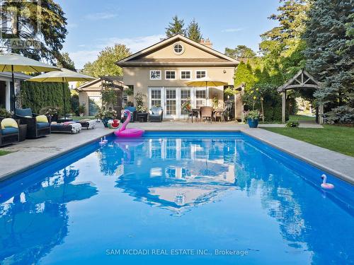 1522 Glenhill Crescent, Mississauga, ON - Outdoor With In Ground Pool