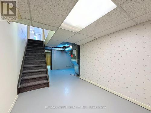 20 Foxwood Grove, Toronto, ON - Indoor Photo Showing Other Room