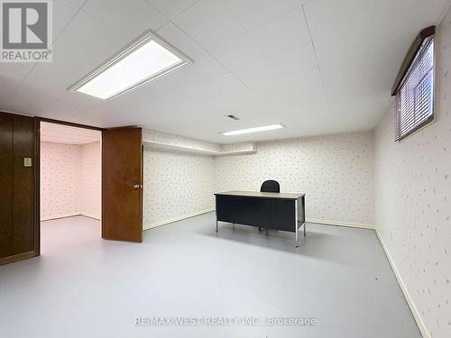 20 Foxwood Grove, Toronto, ON - Indoor Photo Showing Other Room