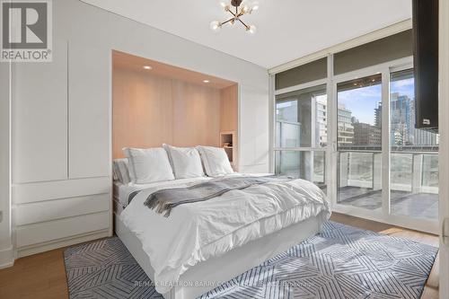 401 - 170 Avenue Road, Toronto, ON - Indoor Photo Showing Bedroom