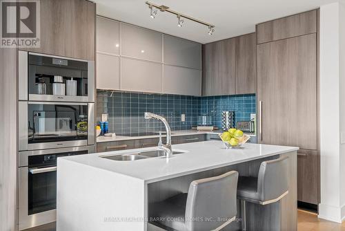 401 - 170 Avenue Road, Toronto, ON - Indoor Photo Showing Kitchen With Stainless Steel Kitchen With Double Sink With Upgraded Kitchen