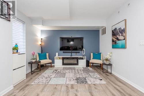 1034 - 3045 Finch Avenue E, Toronto, ON - Indoor Photo Showing Living Room