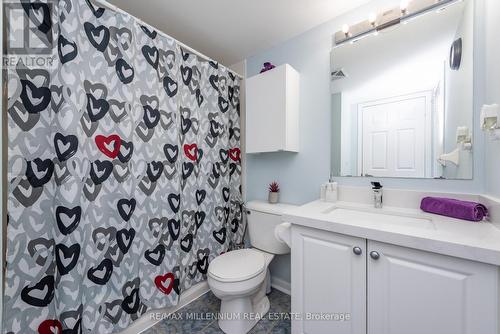 1034 - 3045 Finch Avenue E, Toronto, ON - Indoor Photo Showing Bathroom