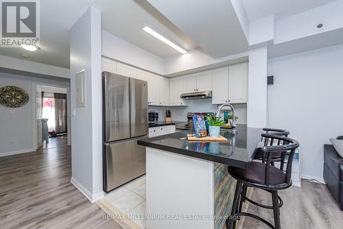 1034 - 3045 Finch Avenue E, Toronto, ON - Indoor Photo Showing Kitchen