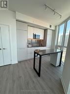 1904 - 1 FAIRVIEW ROAD E  Mississauga, ON L5A 4C6