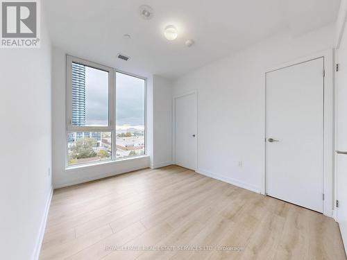 614 - 1195 The Queensway, Toronto, ON - Indoor Photo Showing Other Room