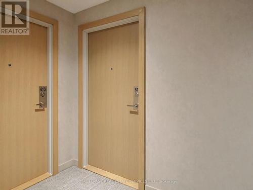 614 - 1195 The Queensway, Toronto, ON - Indoor Photo Showing Other Room