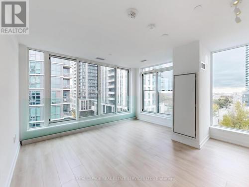 614 - 1195 The Queensway, Toronto, ON - Indoor Photo Showing Other Room