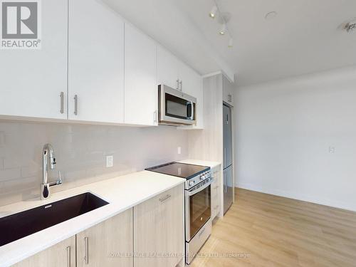 614 - 1195 The Queensway, Toronto, ON - Indoor Photo Showing Kitchen