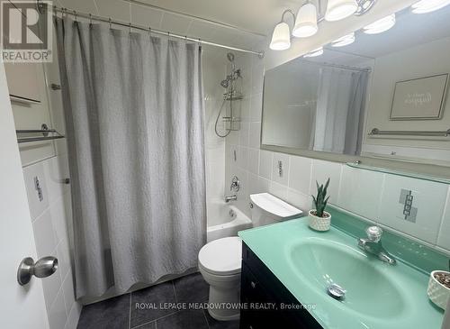 704 - 1338 York Mills Road, Toronto, ON - Indoor Photo Showing Bathroom