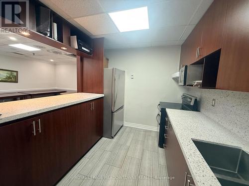 704 - 1338 York Mills Road, Toronto, ON - Indoor Photo Showing Kitchen