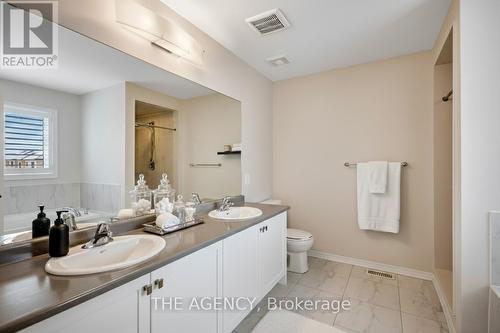 36 Maclachlan Avenue, Haldimand, ON - Indoor Photo Showing Bathroom