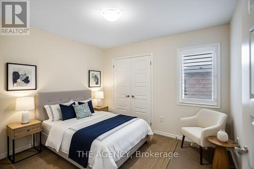 36 Maclachlan Avenue, Haldimand, ON - Indoor Photo Showing Bedroom