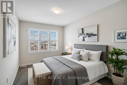 36 Maclachlan Avenue, Haldimand, ON - Indoor Photo Showing Bedroom