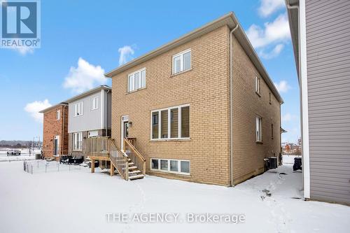 36 Maclachlan Avenue, Haldimand, ON - Outdoor With Exterior