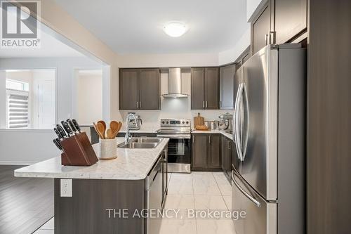 36 Maclachlan Avenue, Haldimand, ON - Indoor Photo Showing Kitchen With Double Sink With Upgraded Kitchen