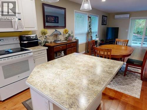 24-4415 Manson Ave, Powell River, BC - Indoor