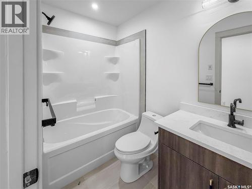 426 Empress Street, Saskatoon, SK - Indoor Photo Showing Bathroom