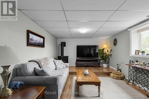 Lower Level living room - 210 Burnett'S Road, Mckellar, ON - Indoor Photo Showing Living Room