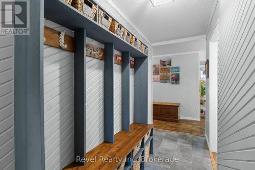 Main Hallway/foyer - 210 Burnett'S Road, Mckellar, ON -  Photo Showing Other Room