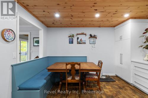 Main Dining/Breakfast nook - 210 Burnett'S Road, Mckellar, ON - Indoor Photo Showing Dining Room