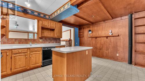 50 Glass Avenue, London East (East N), ON - Indoor Photo Showing Kitchen