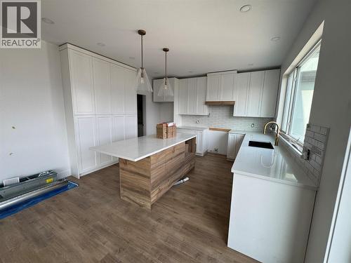 Kitchen - 2170 Galore Crescent, Kamloops, BC - Indoor Photo Showing Kitchen