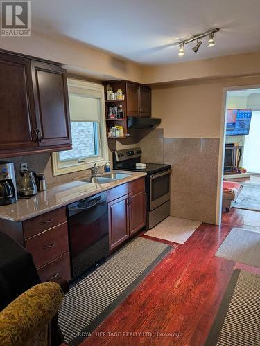 59 Hewitt Crescent, Ajax, ON - Indoor Photo Showing Kitchen With Double Sink