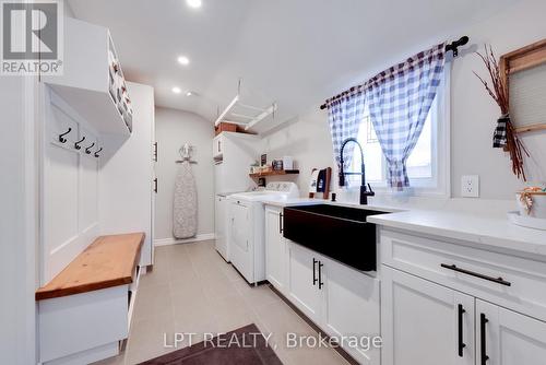 34 Cedar Creek Road, Springwater, ON - Indoor Photo Showing Kitchen
