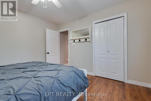 34 Cedar Creek Road, Springwater, ON - Indoor Photo Showing Bedroom