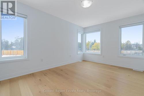 72 Windtree Way, Halton Hills, ON - Indoor Photo Showing Other Room