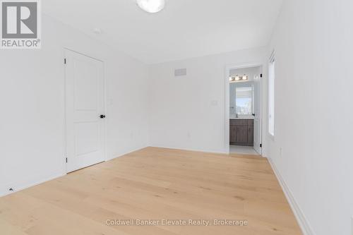72 Windtree Way, Halton Hills, ON - Indoor Photo Showing Other Room