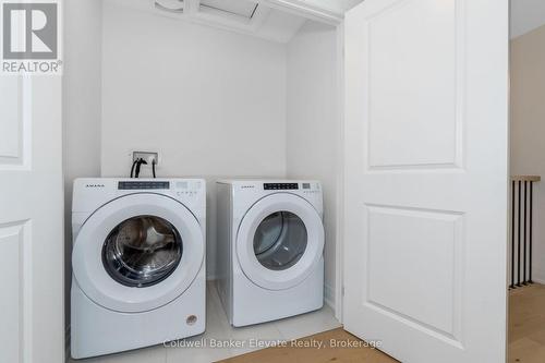 72 Windtree Way, Halton Hills, ON - Indoor Photo Showing Laundry Room