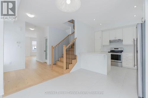 72 Windtree Way, Halton Hills, ON - Indoor