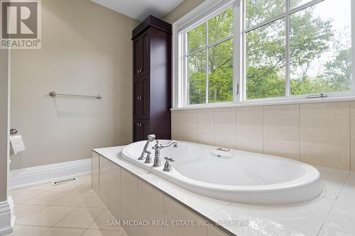 839 Lakeshore Road, Port Colborne, ON - Indoor Photo Showing Bathroom