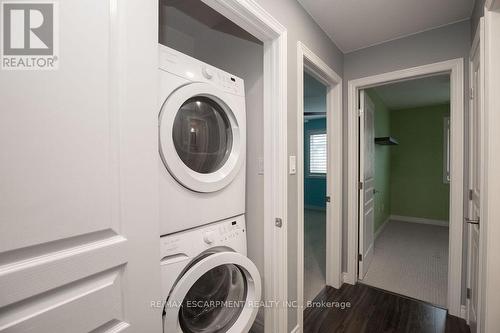 85 Chamomile Drive, Hamilton, ON - Indoor Photo Showing Laundry Room