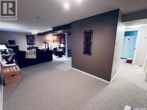 403 8Th Avenue W, Biggar, SK - Indoor Photo Showing Other Room