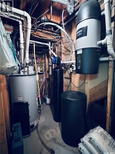 403 8Th Avenue W, Biggar, SK - Indoor Photo Showing Basement