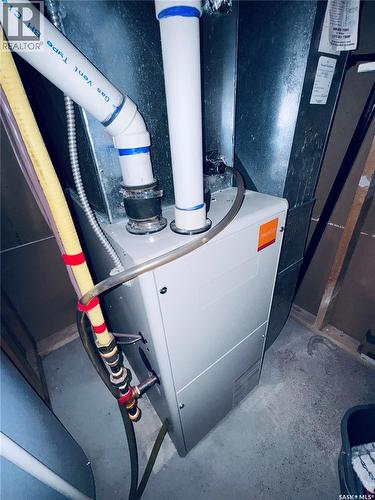 403 8Th Avenue W, Biggar, SK - Indoor Photo Showing Basement