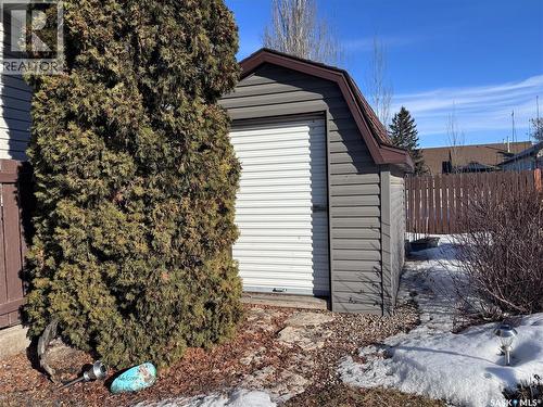 403 8Th Avenue W, Biggar, SK - Outdoor