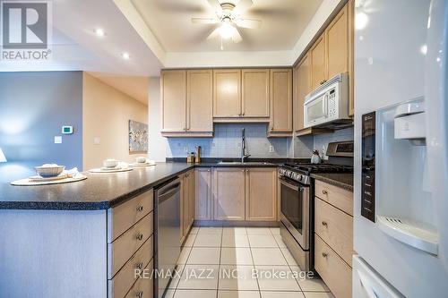 102 - 375 Lakebreeze Drive, Clarington (Newcastle), ON - Indoor Photo Showing Kitchen With Double Sink