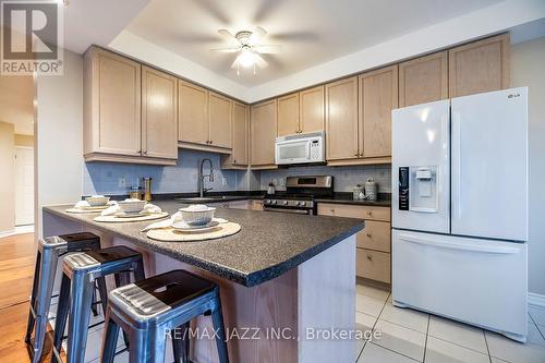 102 - 375 Lakebreeze Drive, Clarington (Newcastle), ON - Indoor Photo Showing Kitchen